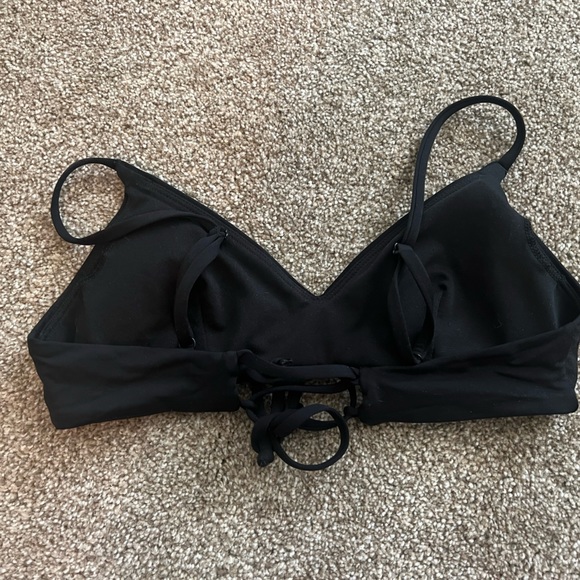 Black Roxy bikini top - Picture 2 of 3